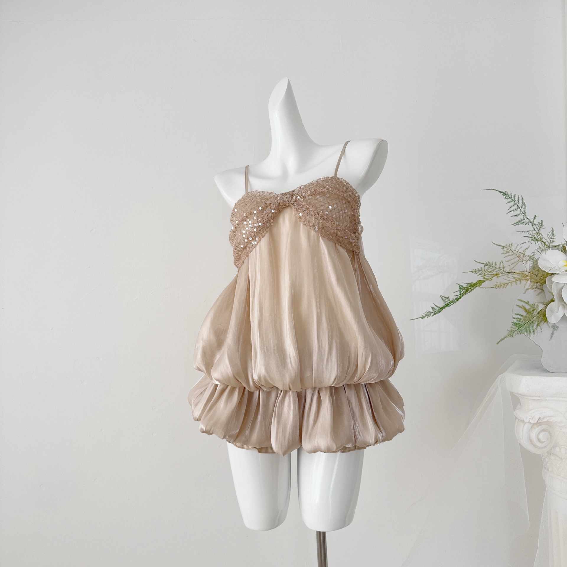 Elegant Strap Dress With A Bow Detail
