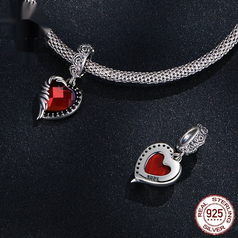Rose Heart Pendant Bracelet With Zircon Wings