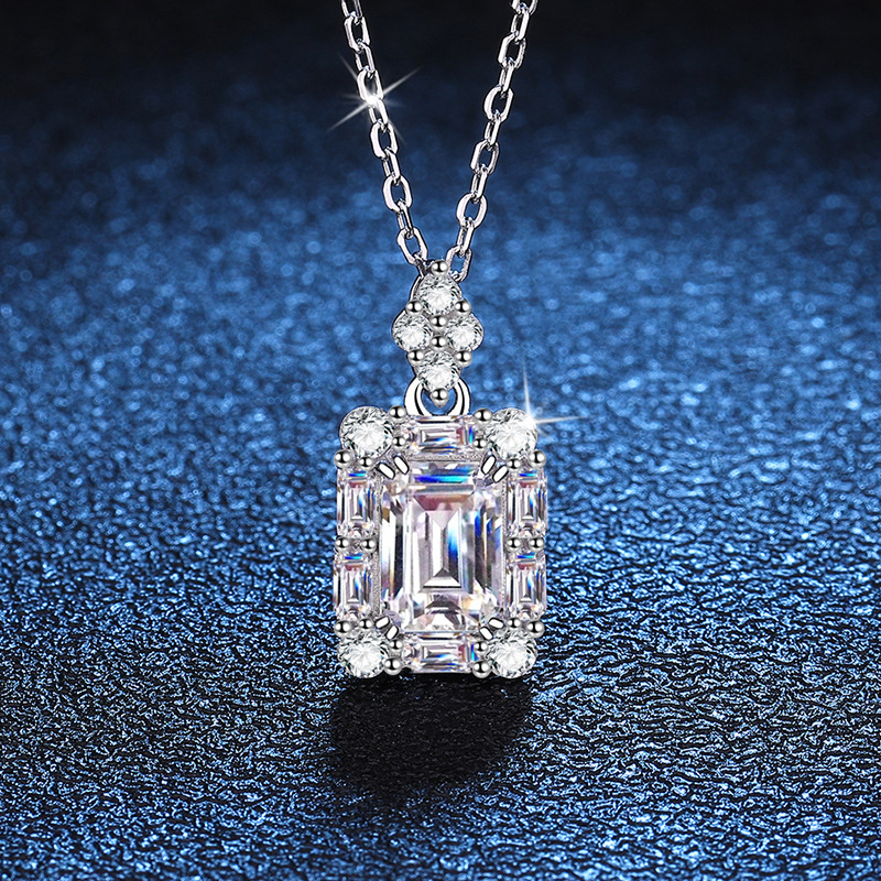 Korean Style New Rectangular Quadrilateral Zircon Emerald Pendant Necklace Accessible…