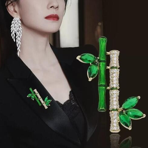 Women's Double-flute Rhinestone Brooch