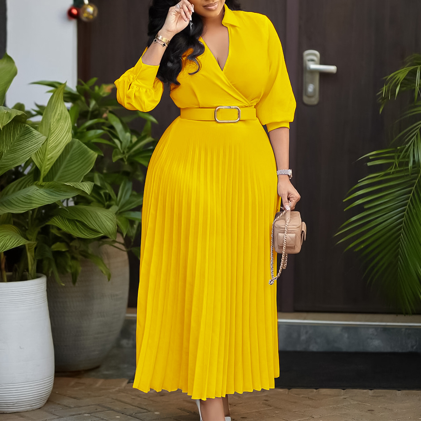Fashionable V-neck Solid-color Long-sleeved Dress