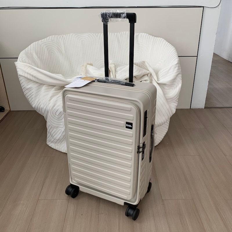 Expandable High-capacity Side-opening Suitcase