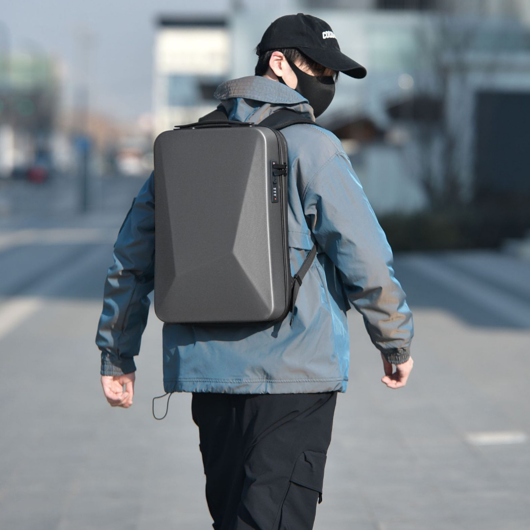 Expandable Anti-Theft Password-Locked Hard-Shell Esports Backpack