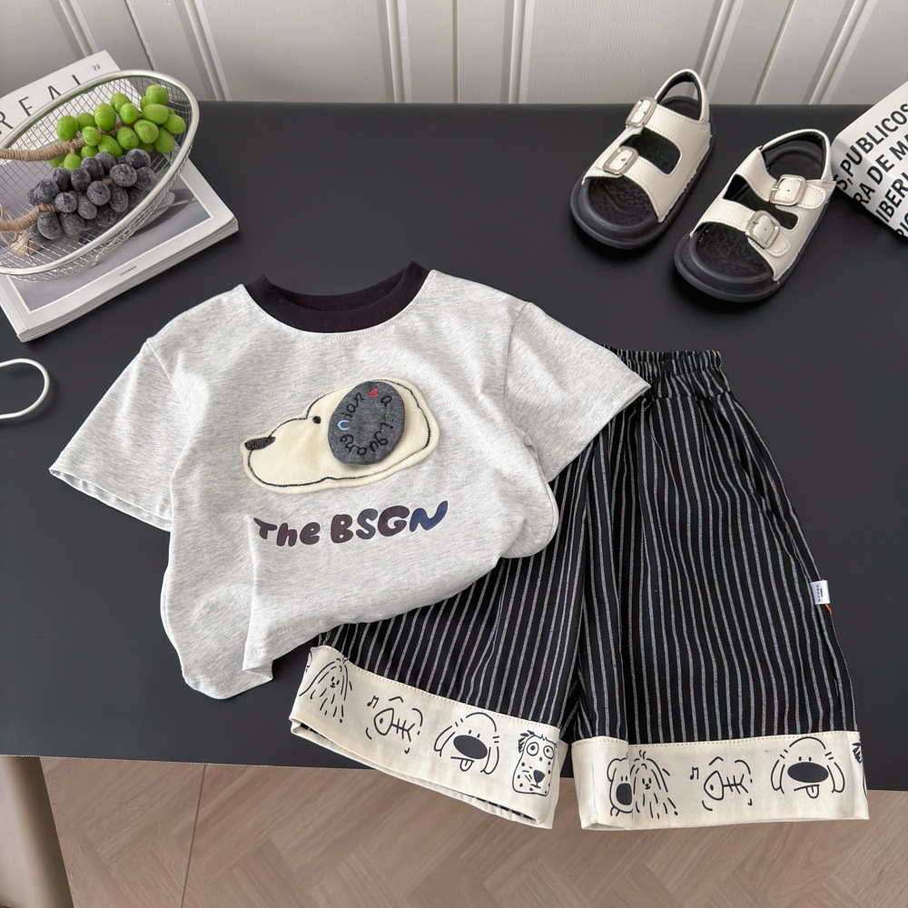 Fashionable Cartoon Short-sleeve Top And Shorts Set