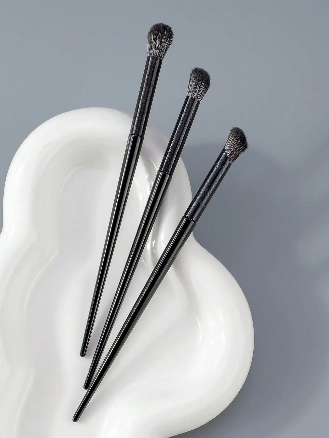 3 Pack Professional Angled Nose Shadow Eyeshadow Brush Set Soft Bristles Precision Eye Contour Blending Makeup Beauty Tools photo 2