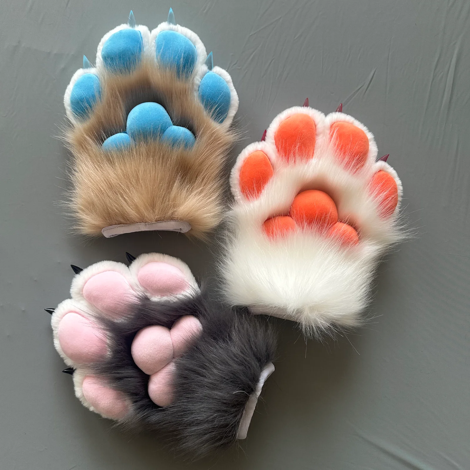 Realistic Fursuit Paws Gloves with Built-in Whistle Soft Plush Furry Claws for Furry Fandom Cosplay Convention photo 3