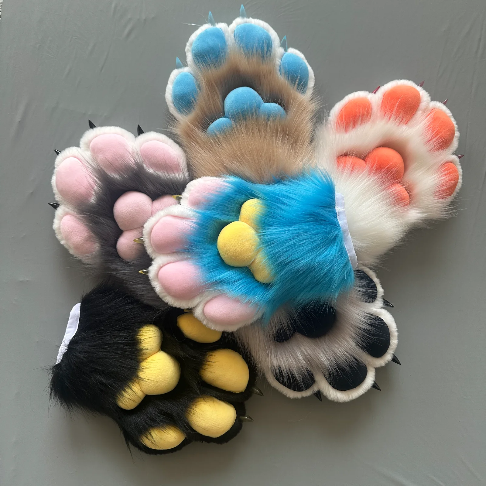 Realistic Fursuit Paws Gloves with Built-in Whistle Soft Plush Furry Claws for Furry Fandom Cosplay Convention photo 2