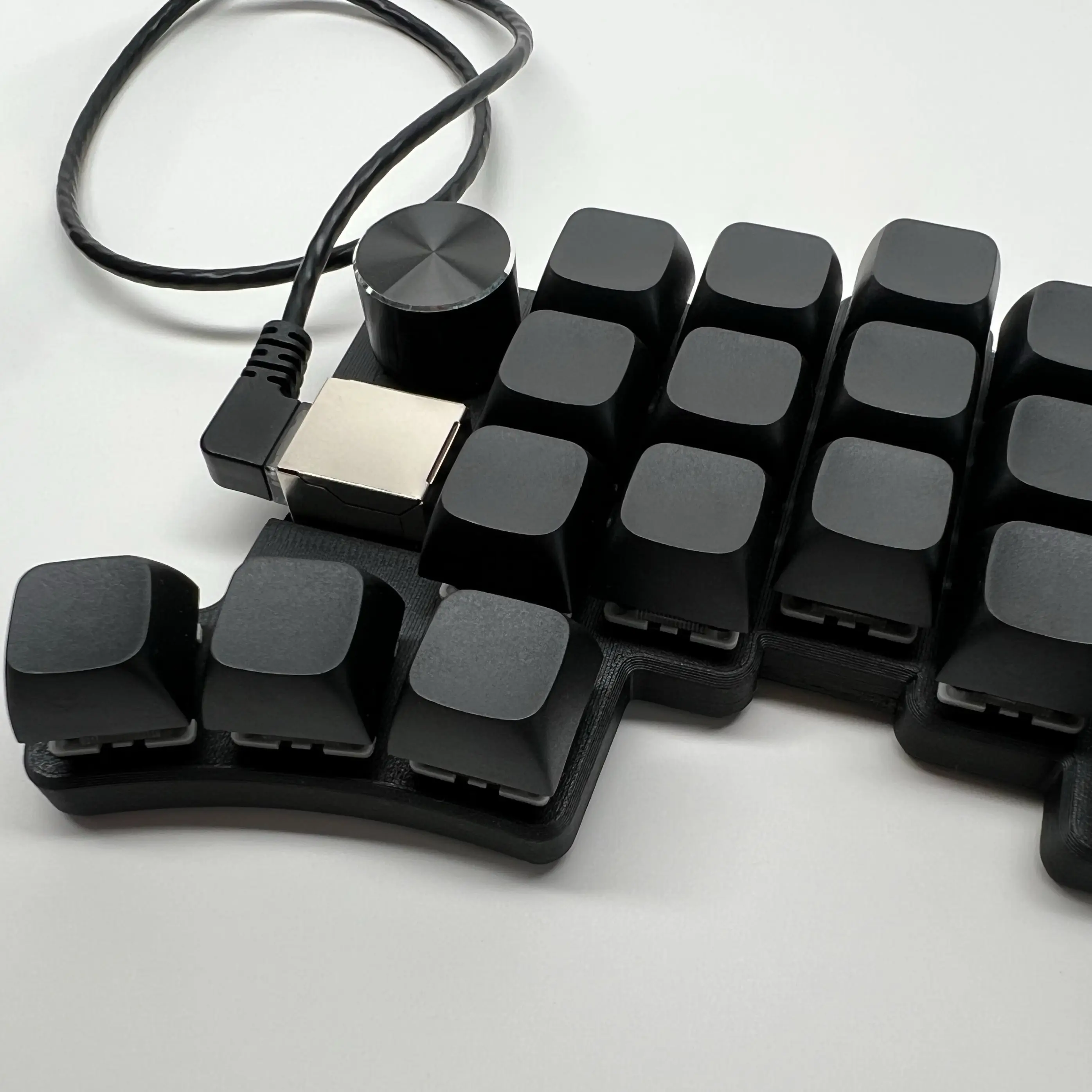 Cheapino V2 Split Keyboard - MX Silent Switches Wired QMK Firmware Vial Ergonomic Mechanical Keyboard Pre-soldered DIY Kit photo 5