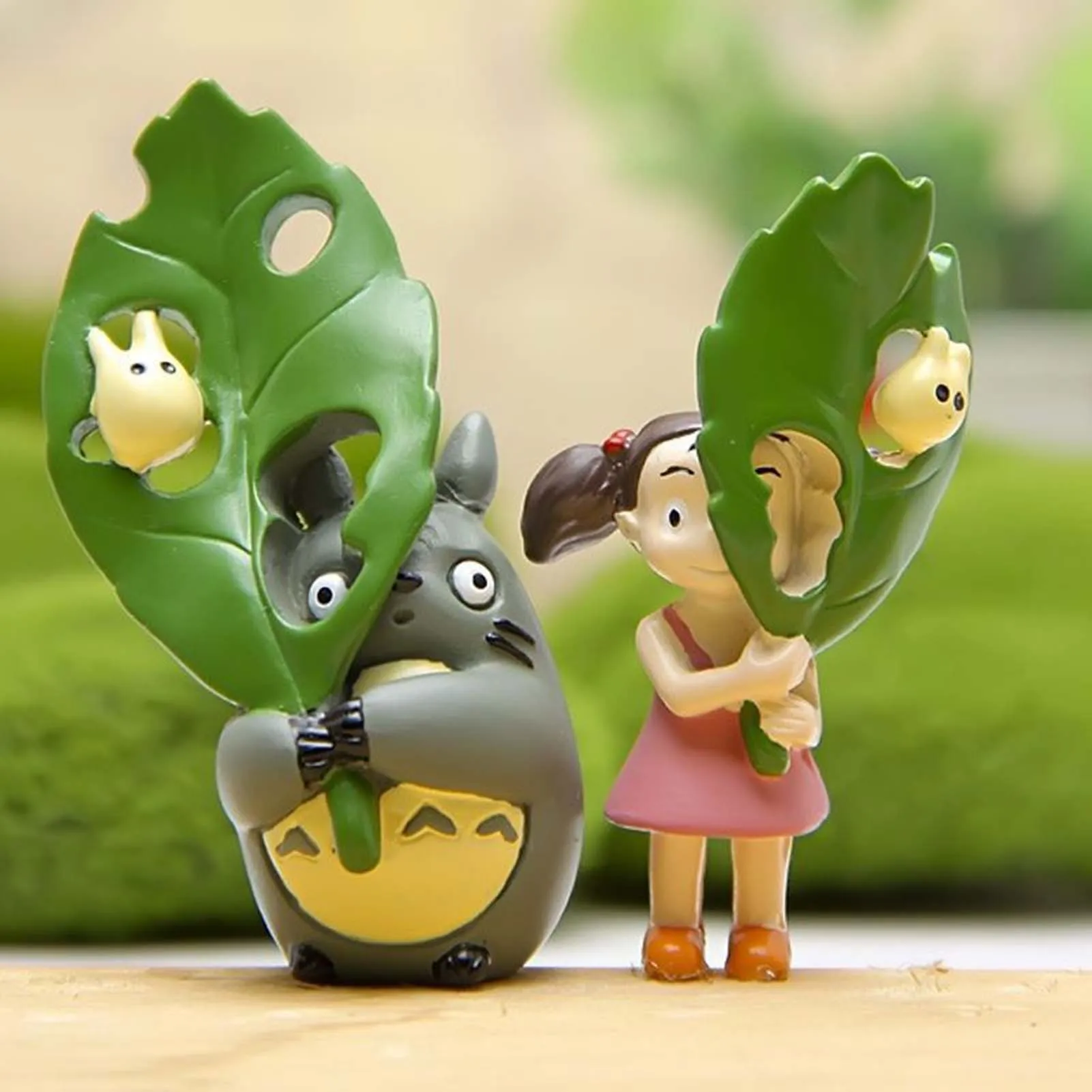 1Pcs Cute Desktop Decoration Totoro Figurine Holding Leaf Totoro Ornament for Living Room Home Decor Items Wall Birthday Gift photo 1