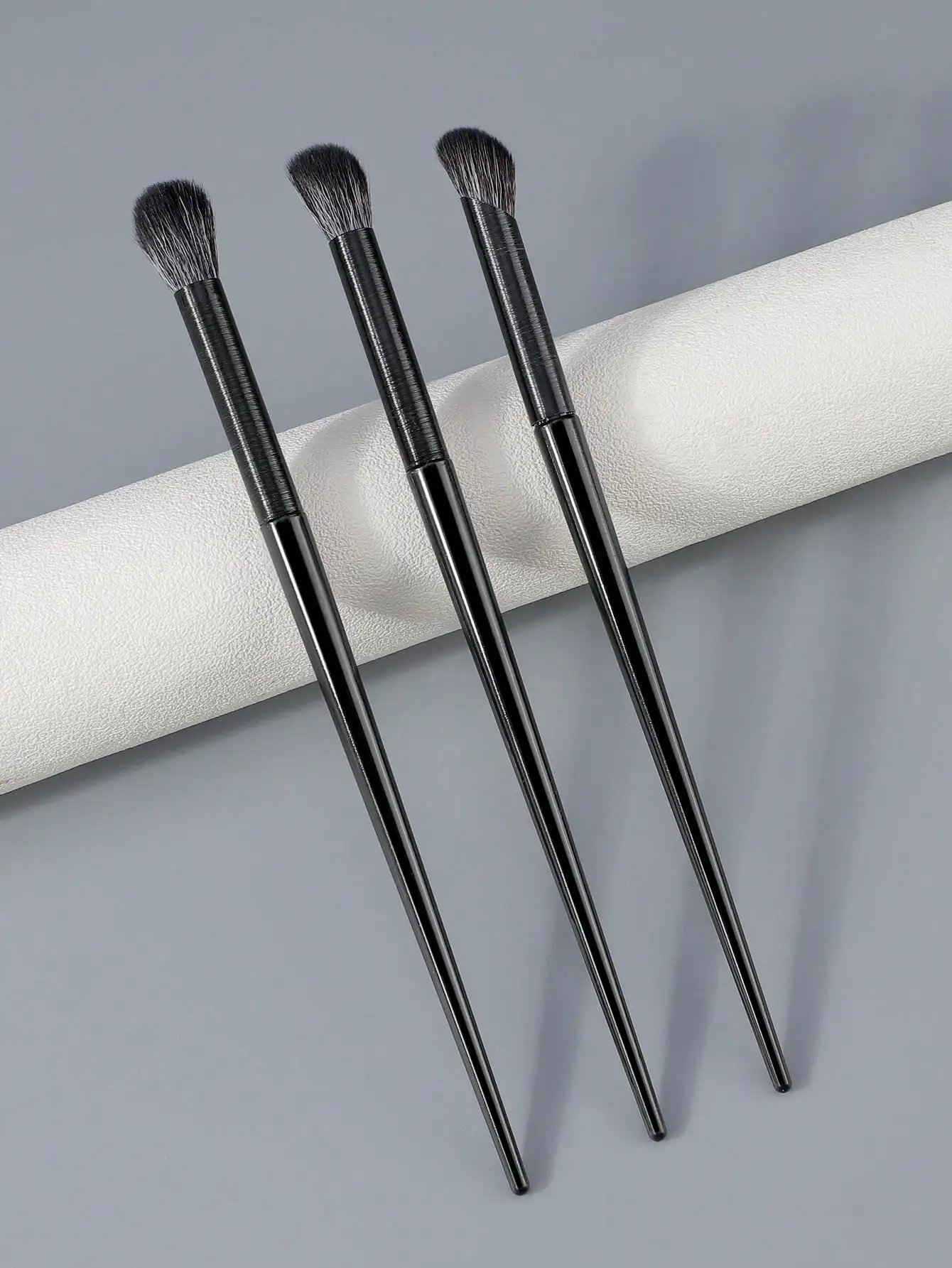 3 Pack Professional Angled Nose Shadow Eyeshadow Brush Set Soft Bristles Precision Eye Contour Blending Makeup Beauty Tools photo 1