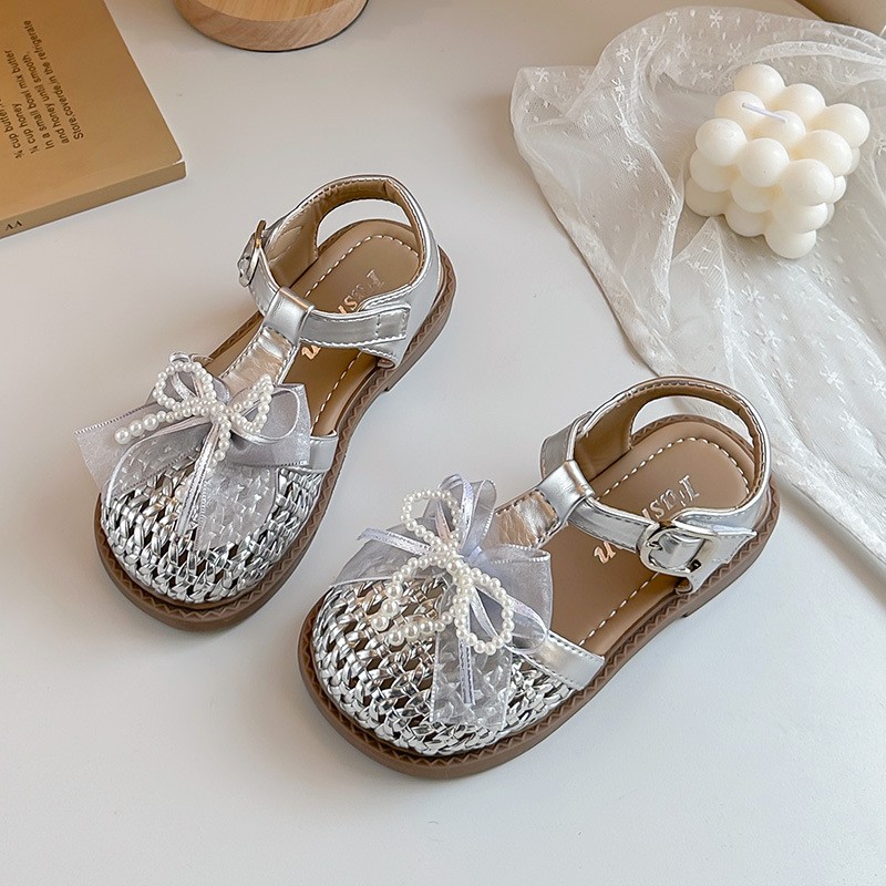 2026 Summer Girls Princess Sandals, Hollow Out Woven Bow Pearl Soft Sole Breathable Baby Beach Princess Shoes photo 3