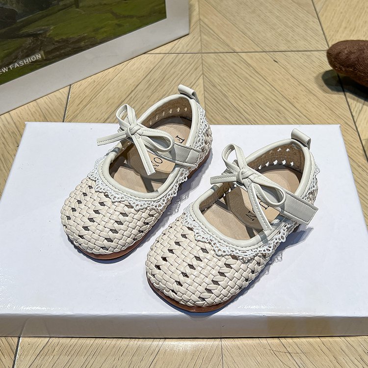 Children's Fashion Hollow Princess Shoes Summer New Style Girls' Soft Bottom Hollow Baotou Little Girls' Anti Slip Sandals photo 2