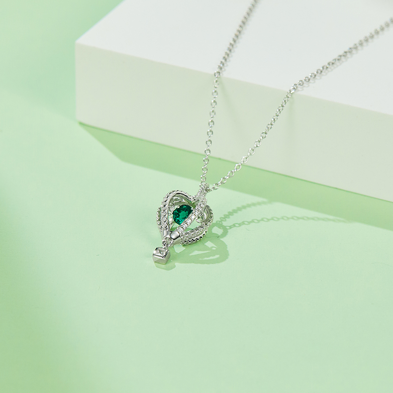S925 Silver 2.5g 0.52ct Lab-Created Emerald Heart Necklace, 40&5cm photo 1