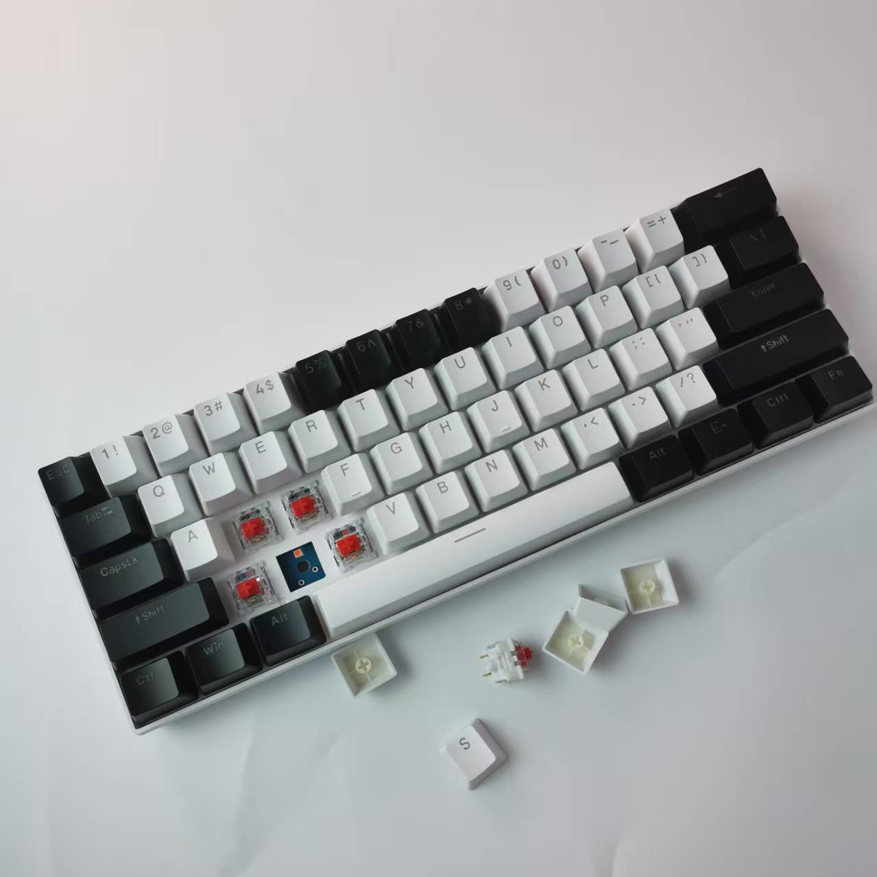 KL61 Single-Mode Mechanical Keyboard photo 7