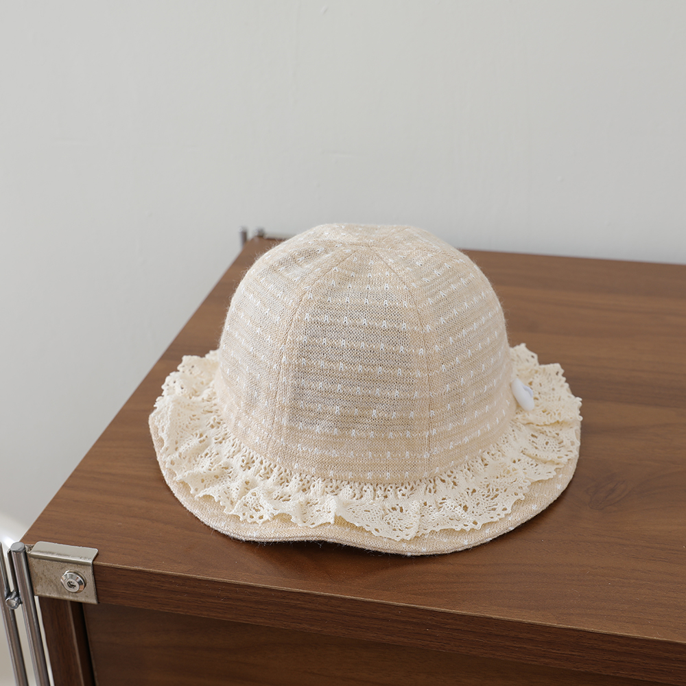 Cute Lace-edged Children's Hat Made Of Soft And Skin-friendly Jacquard Knitted Fabric, With Adjustable Fisherman-style Design. photo 5