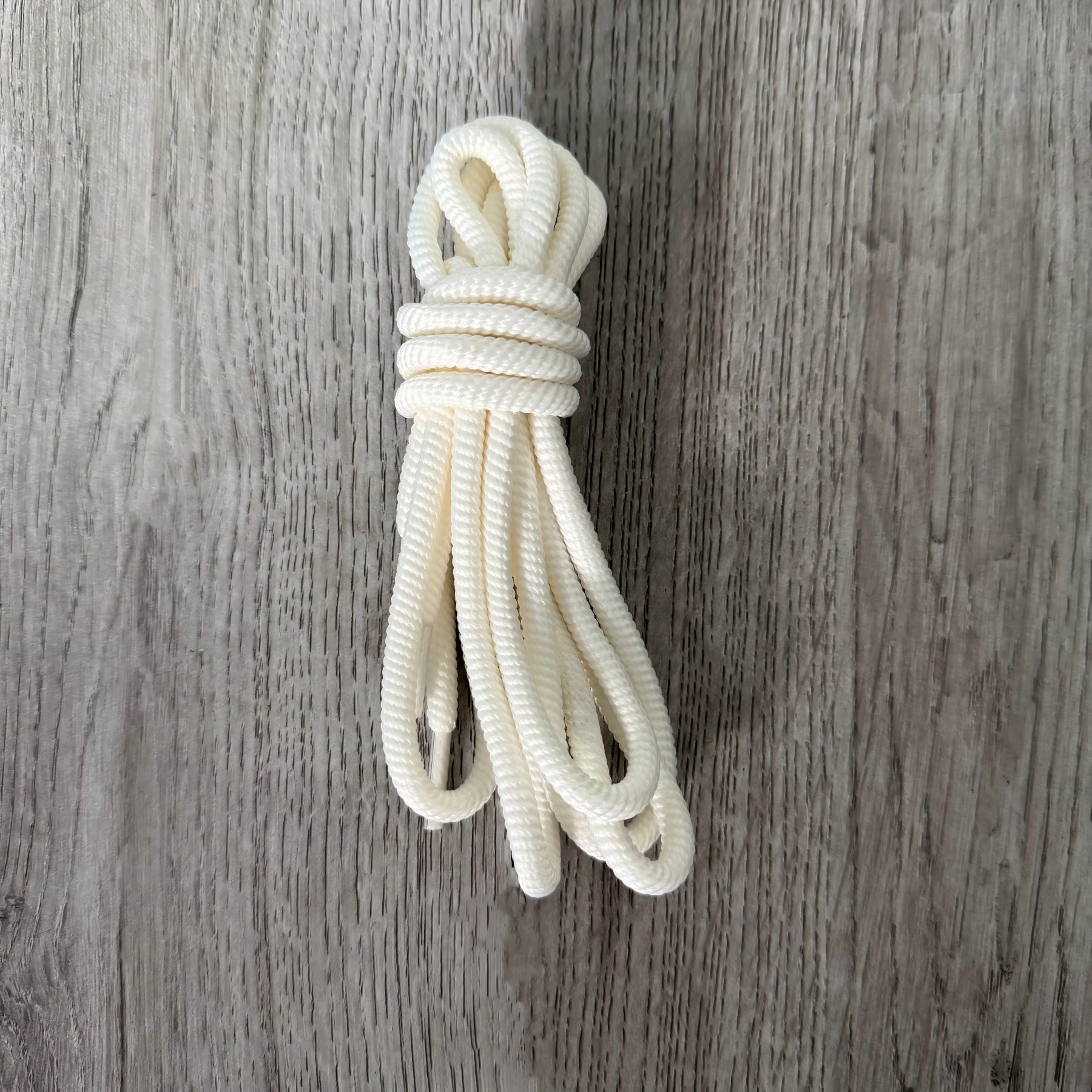 Round Solid-Color Ribbed Shoelaces photo 2