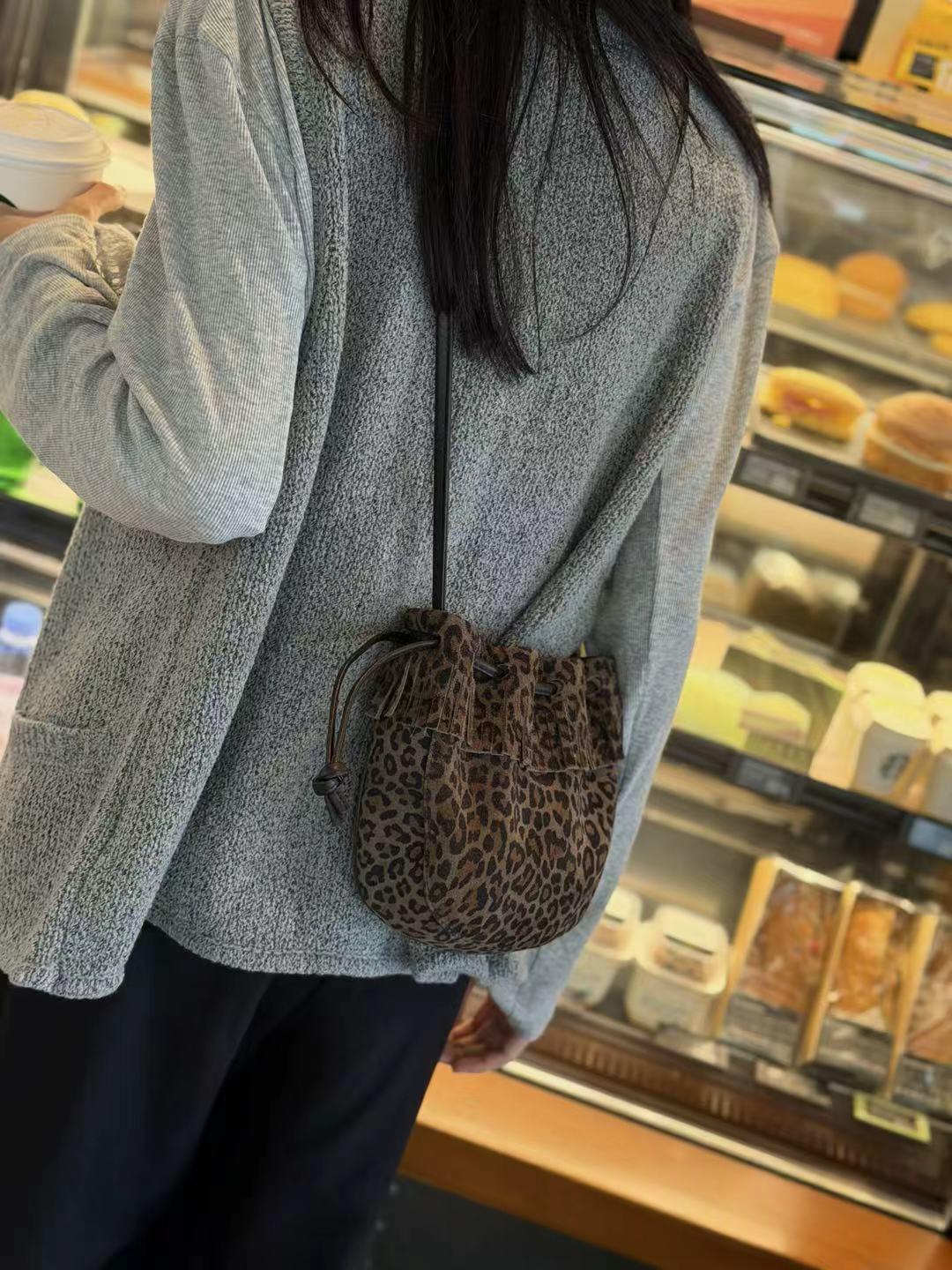 Tassel Bucket Bag, Genuine Leather Single Shoulder Diagonal Cross Bag, 2026 New Drawstring Underarm Bag, High-end Women's Commuting Small Bag - Leopard Print Coffee photo 2