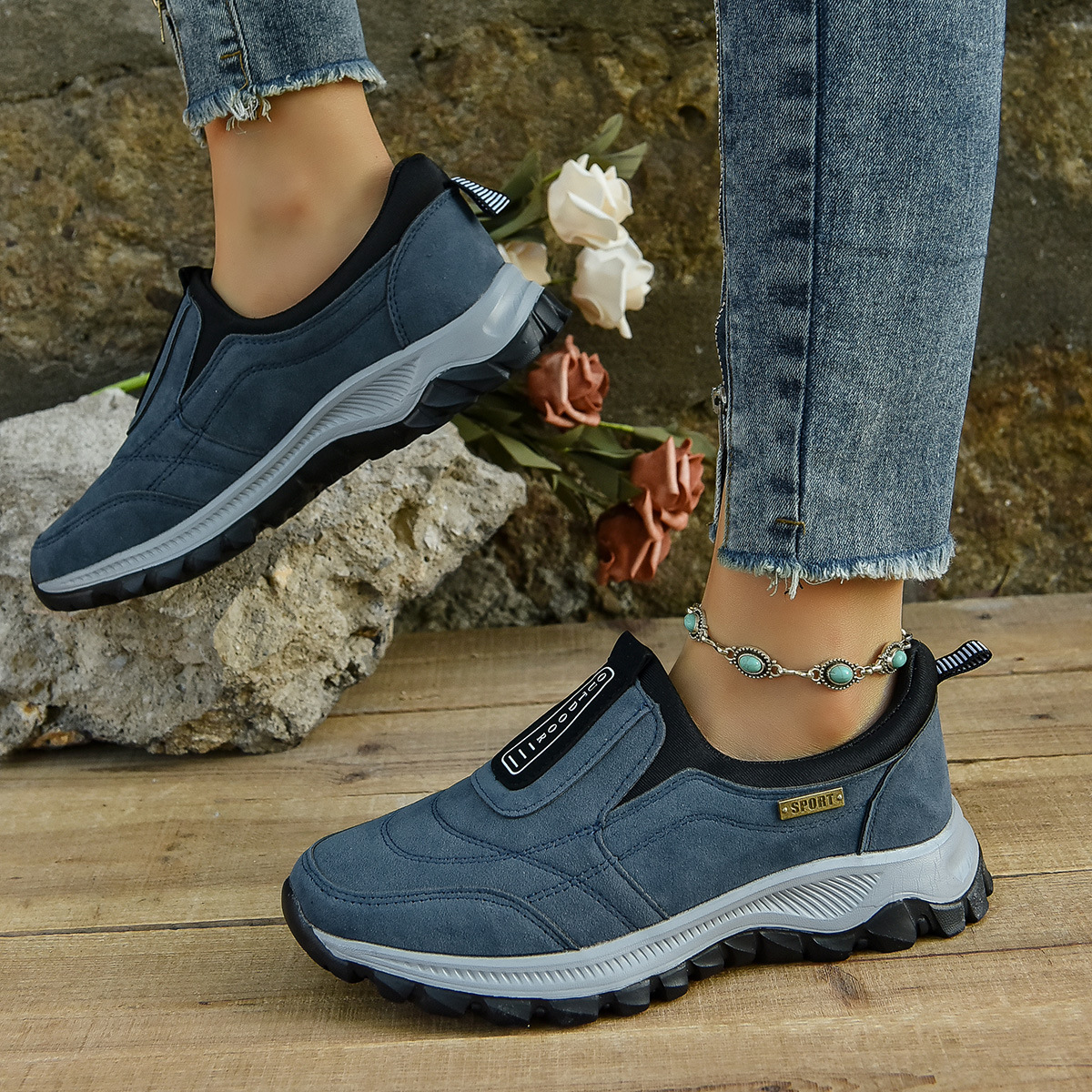 Outdoor Slip-on Sports Shoes Comfortable Walking Running Sneakers Women photo 5