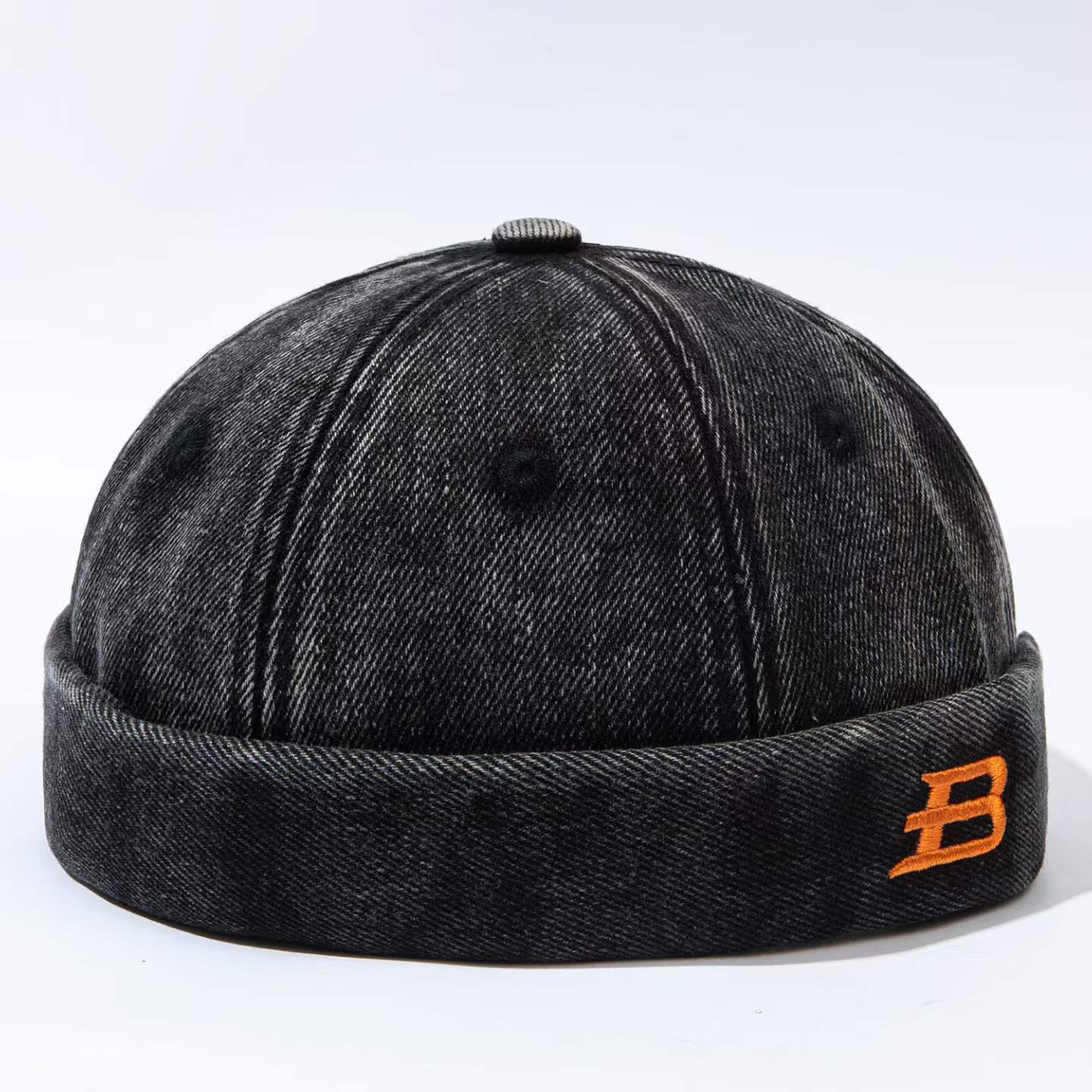 The Summer Men's And Women's Identical Letter B Embroidered Simple And Casual Style Master Hat Is Suitable For Outdoor Daily Shopping. photo 3