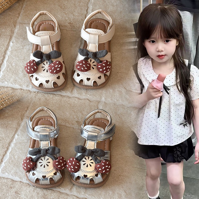 2026 Summer New Girls Closed-Toe Sandals, Princess Style Kids Beach Shoes, Soft Sole All-Match Fashion Children Shoes photo 1