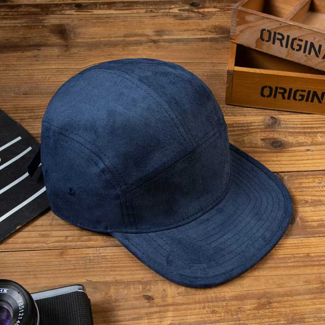 New Men's And Women's Solid-color Soft-top Stylish Casual Short-brim Baseball Caps For Couples To Go Out And Have Fun Together. photo 3