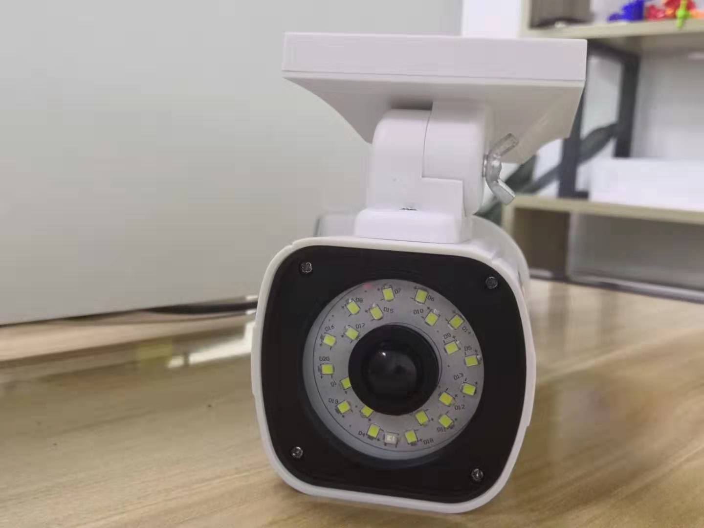 Courtyard Creative Solar Simulation Camera Search Light photo 5