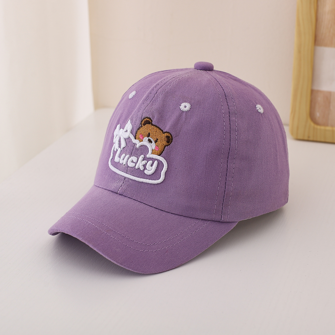 Children's Single-color Cute Little Bear Bow Tie Embroidered Adjustable Simple Casual Baseball Cap Suitable For Travel And Sports photo 2