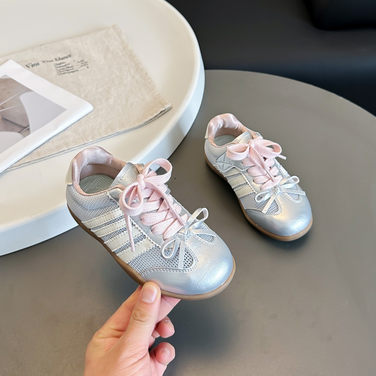 2026 Spring New Girls German Trainers, Korean Style Bow Decor Stylish Genuine Leather Thin Sole Kids Casual Sneakers photo 2