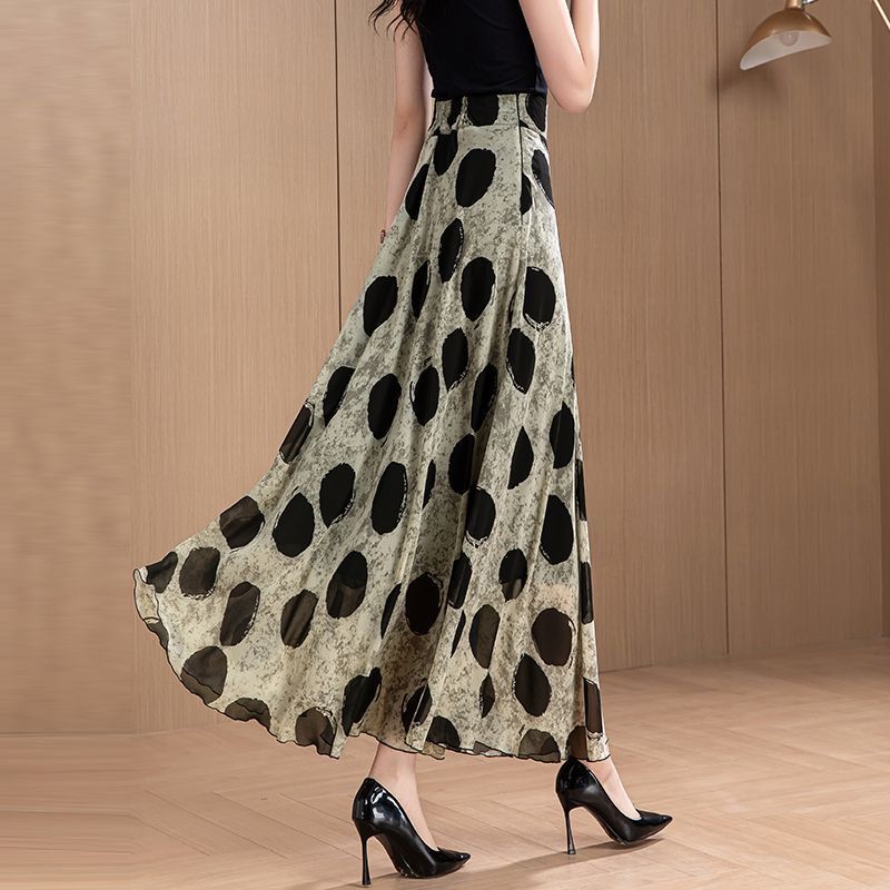 Chic Polka-dot Plus-size Slimming Figure-flattering, Fairy-like Maxi Dress photo 1