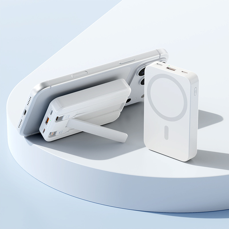 Wireless Magnetic Power Bank Mobile Power Supply photo 1