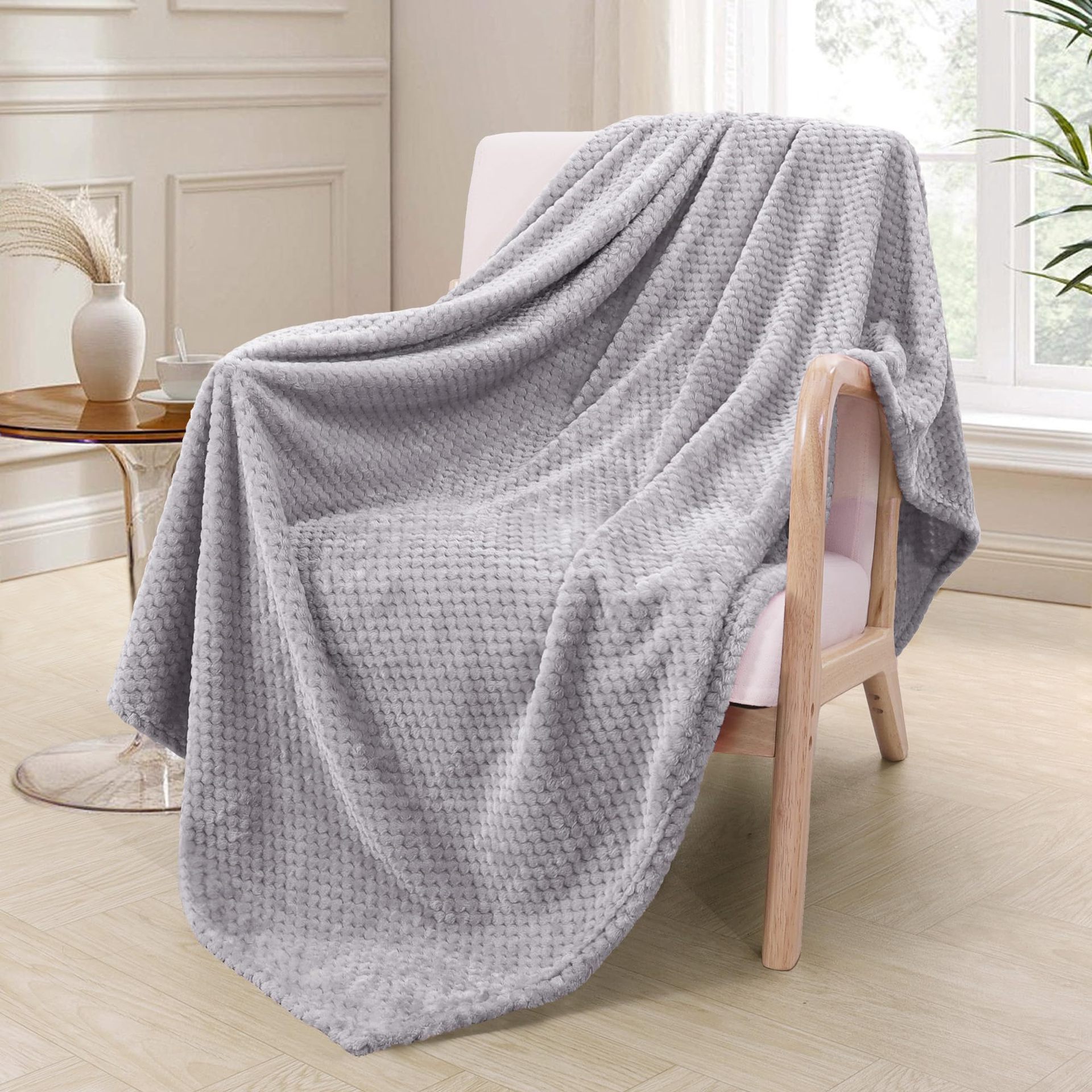 Soft And Warm Plush Blanket For Sofa Or Bed Cozy And Comfortable photo 4