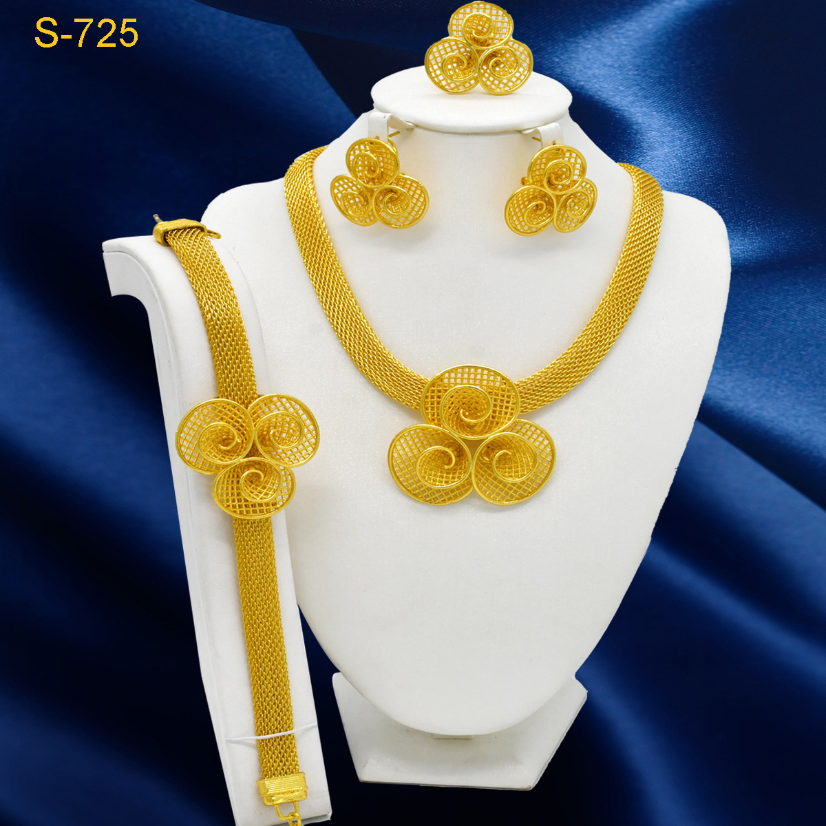 European And American Fashion Necklace Earring Bracelet Four-piece Ring Set photo 2