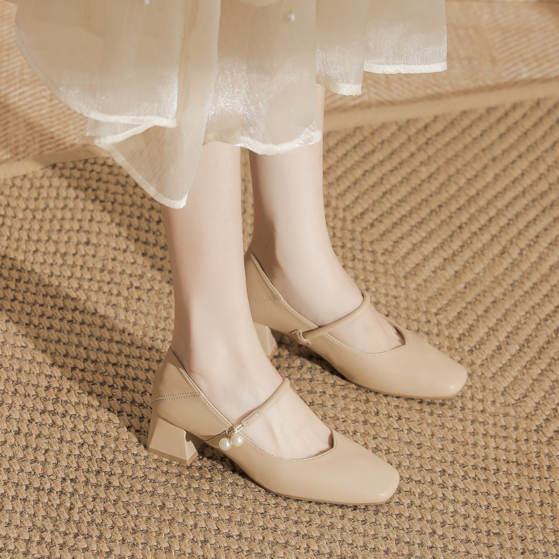 Women's Chunky-heeled Square-toe Mary Jane Shoes photo 3