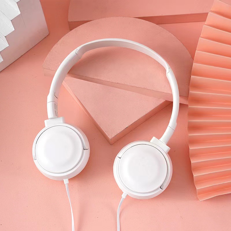 Head-mounted Wired Headset In Macaron Colors With A Microphone photo 2
