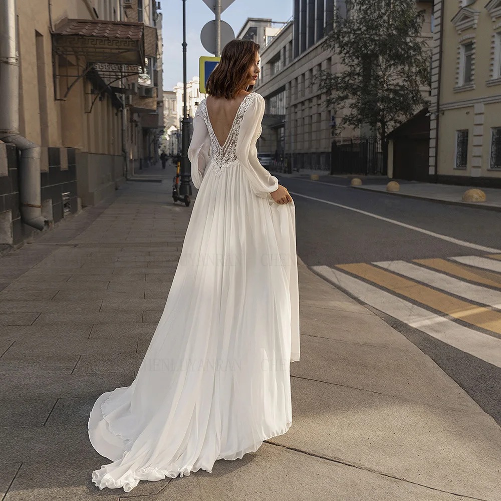 French-style V-neck Long-sleeved Lace Light Wedding Dress photo 4