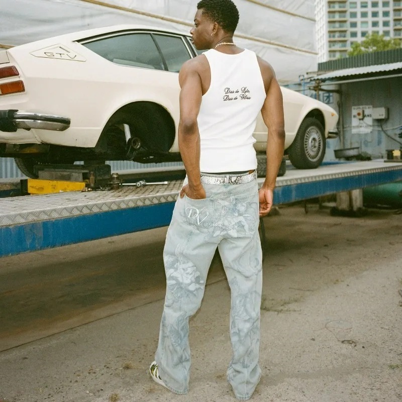 Street-style Y2K Relaxed-fit Vintage-print Jeans photo 4