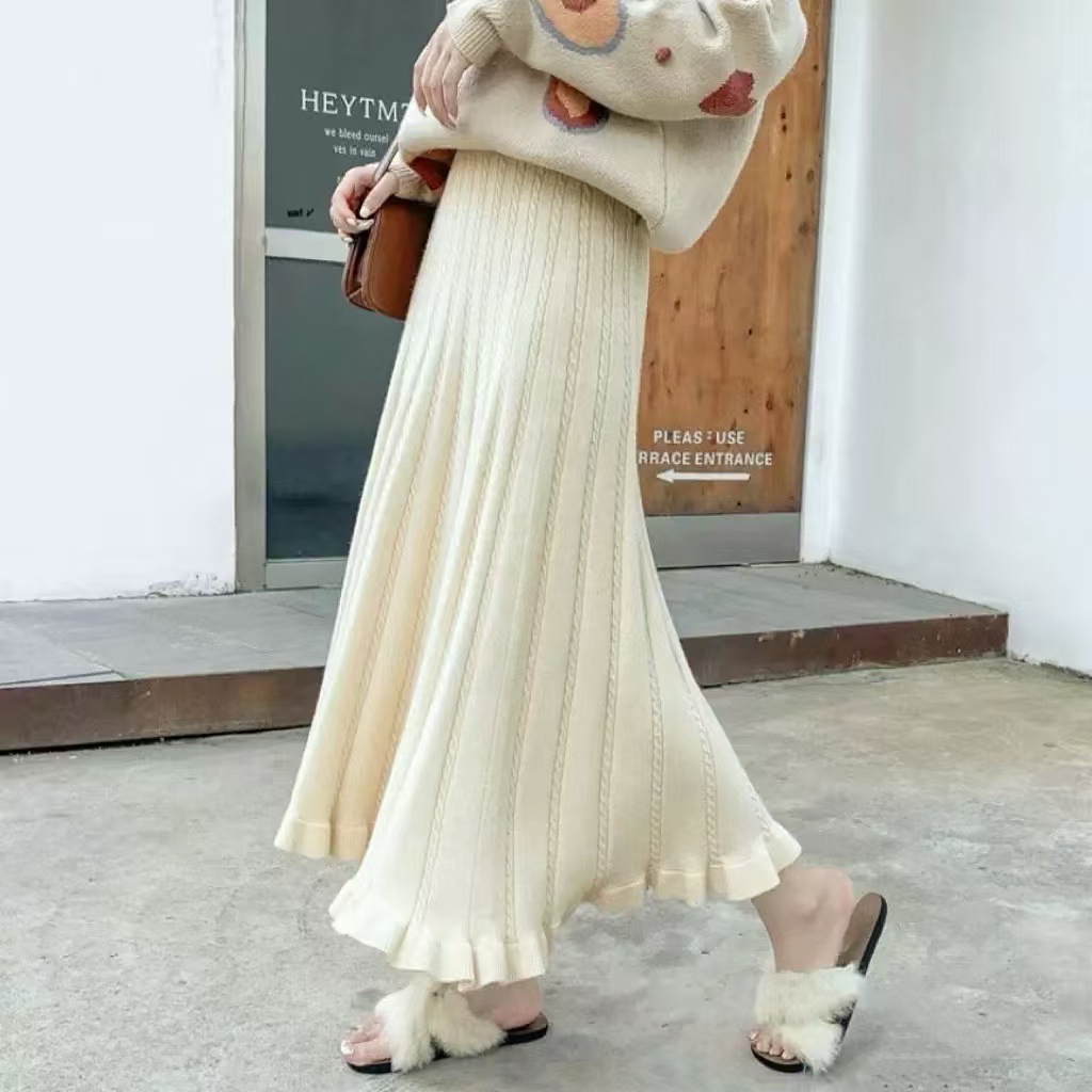 Women's Knitted Mid-length Ruffled Skirt For Fallwinter photo 1