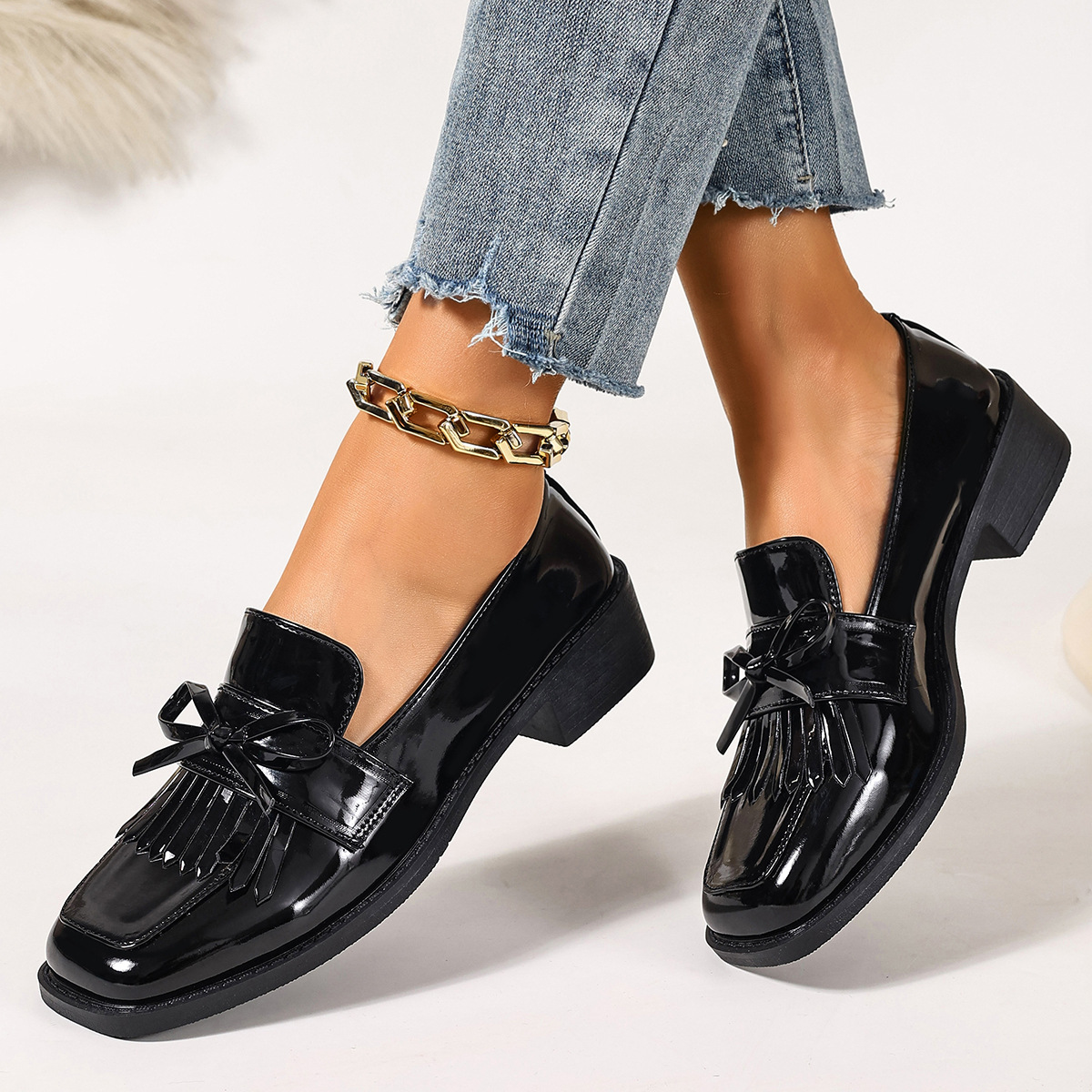 Women's New Shiny Tassel Bow Fashion Pumps photo 1