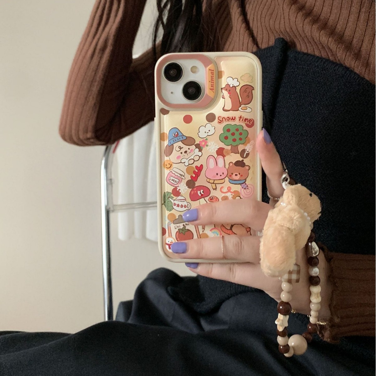 Cute Full Screen Graffiti Rabbit Phone Case photo 1