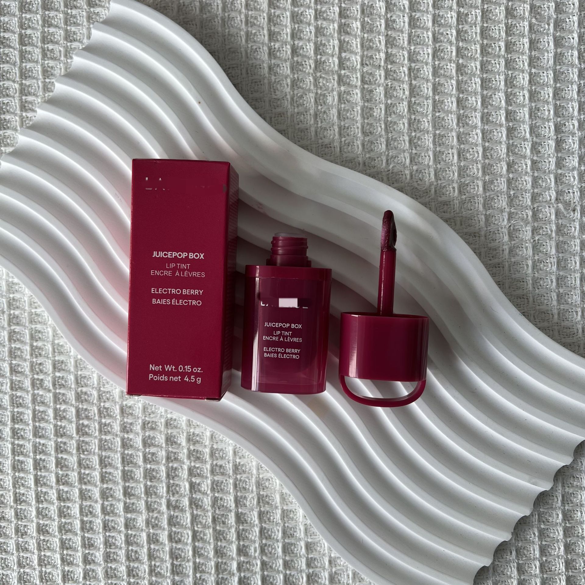 Lip Glaze Thats Moisturizing Long-lasting And Smudge-proof photo 5