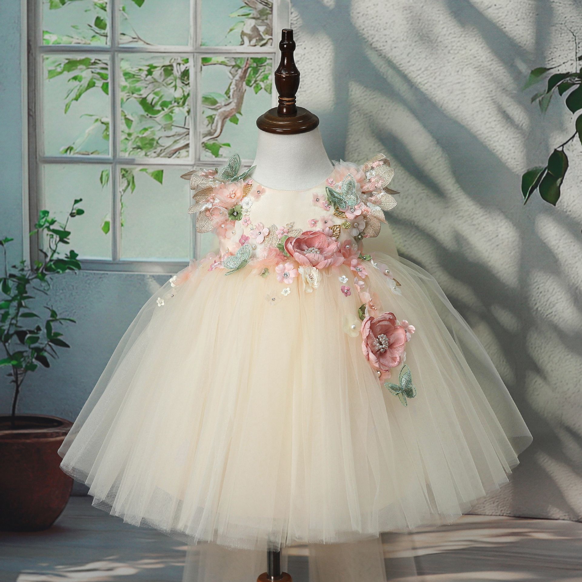Three-dimensional Floral Tulle Princess Dress photo 2