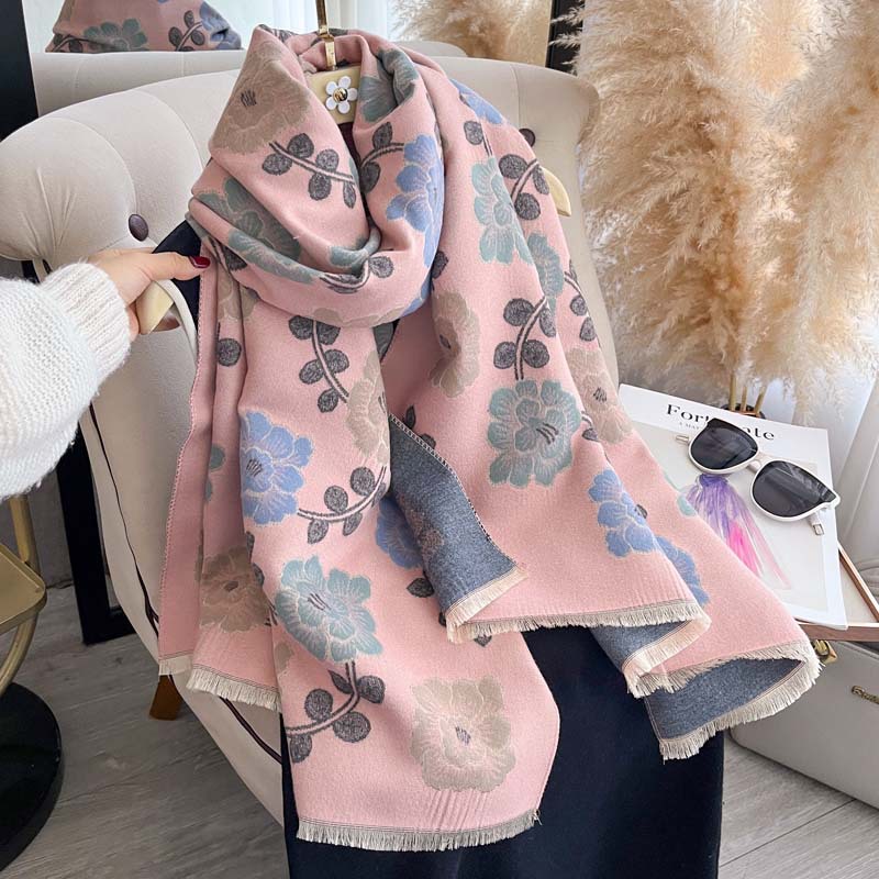 Retro Floral Soft And Warm Shawl photo 4