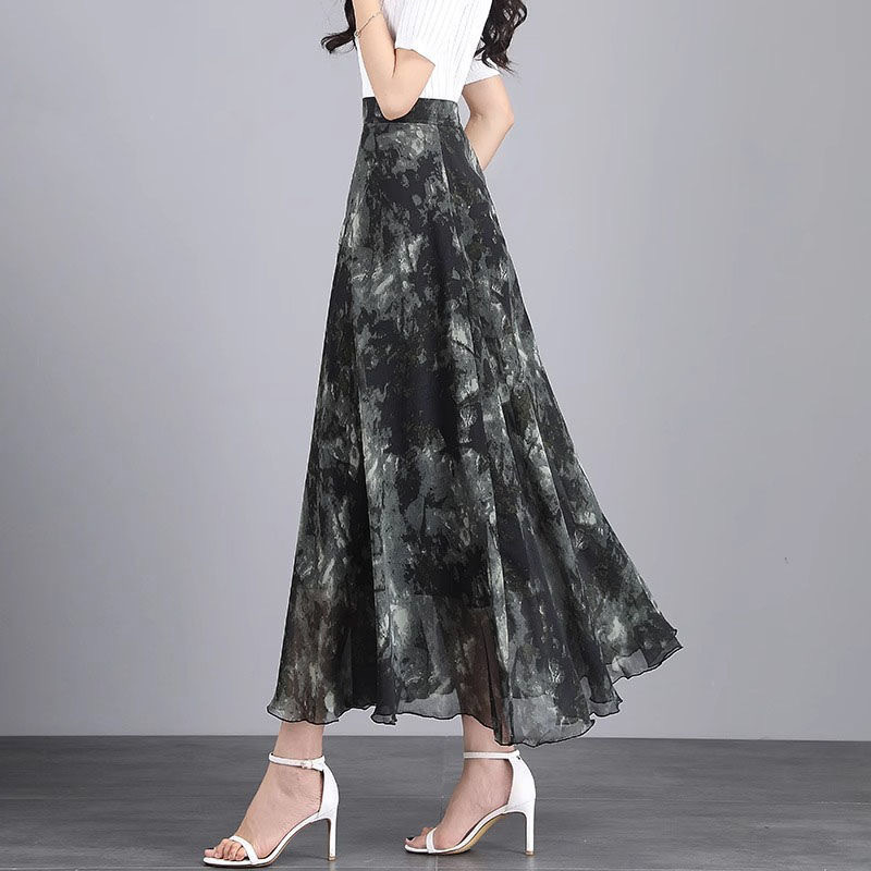 Chic Polka-dot Plus-size Slimming Figure-flattering, Fairy-like Maxi Dress photo 5