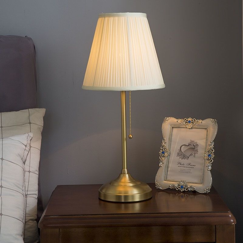 Simple Modern And Cozy Bedside Lamp photo 1