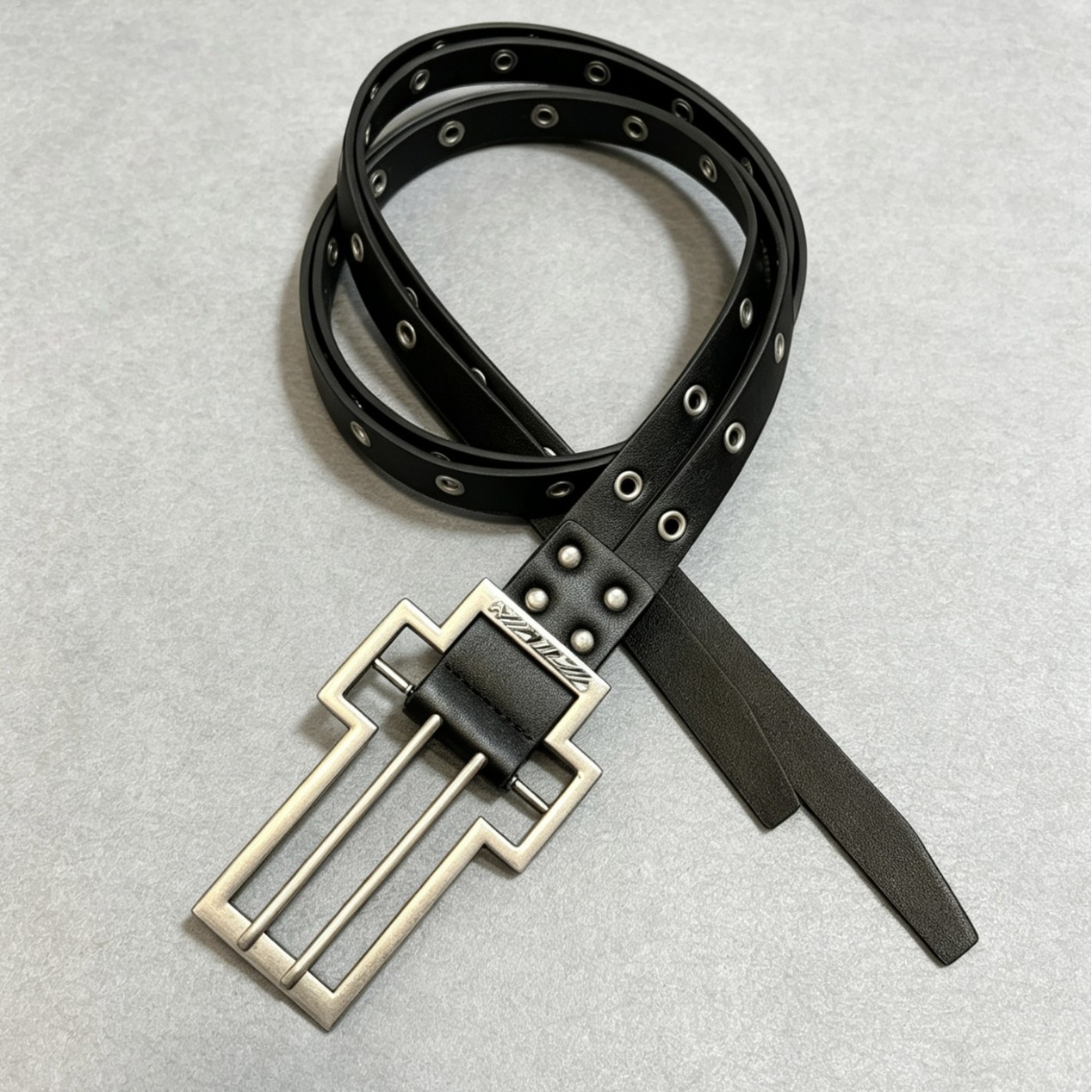 Fashionable Double-prong Buckle Belt Trendy Punk Style photo 1
