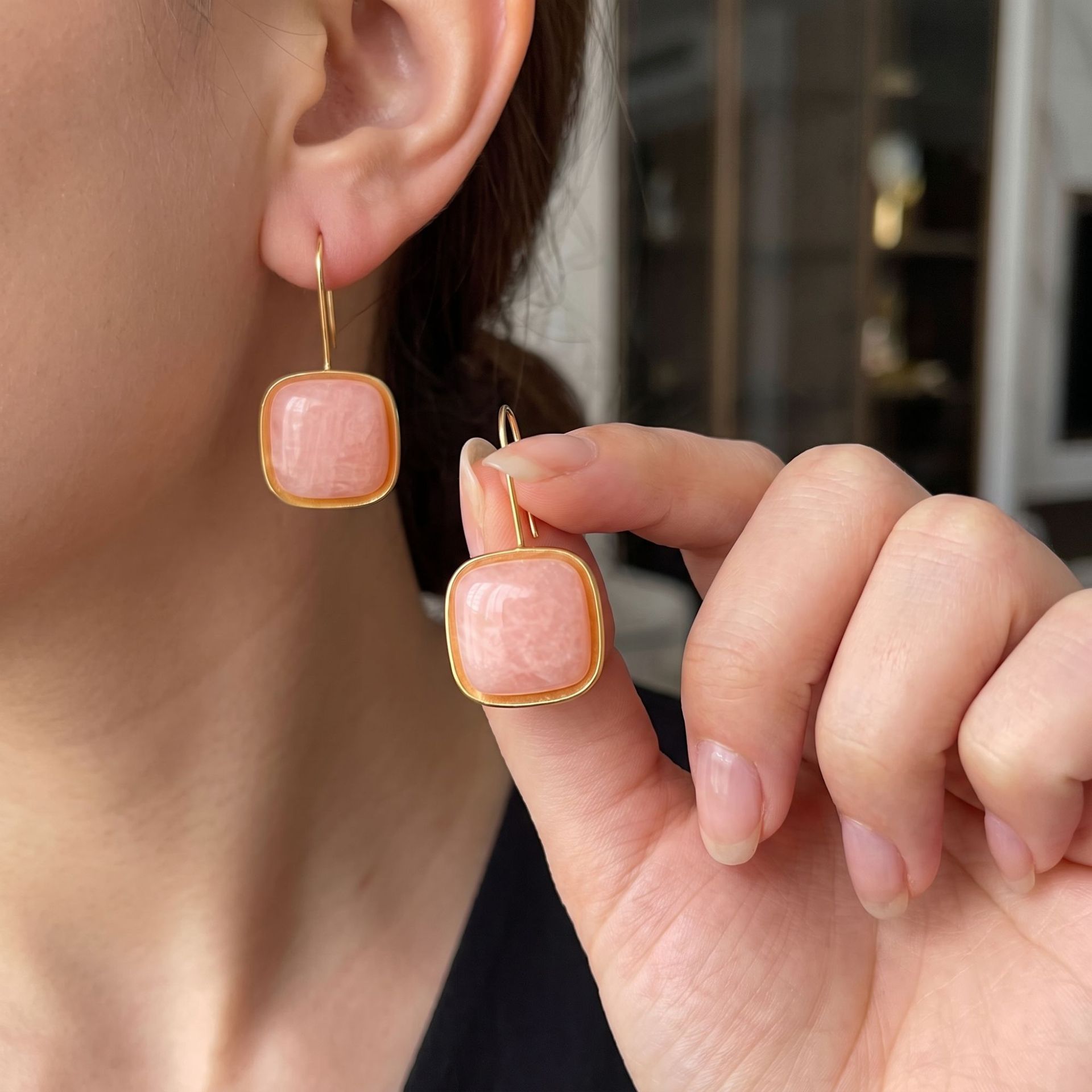 Square Geometric Ombre Resin Earrings photo 5
