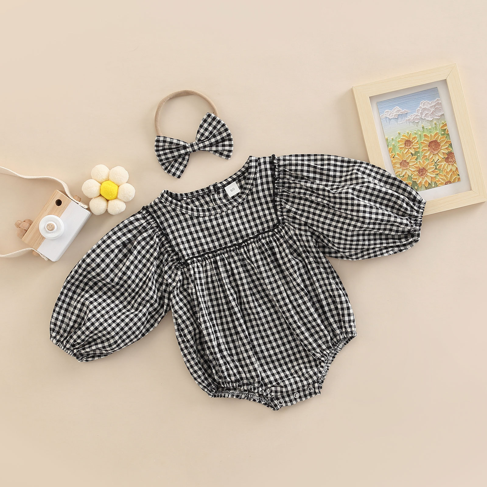 Simple Plaid-Print Long-Sleeve Outfit For Infants And Toddlers photo 2