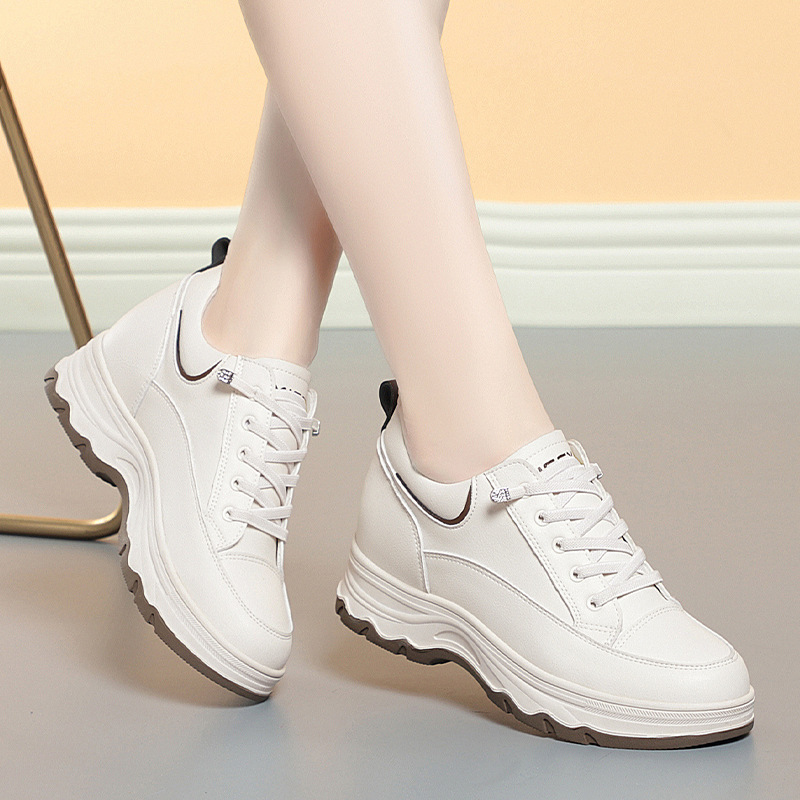 Middle-aged And Elderly Leisure Travel Sneakers photo 1