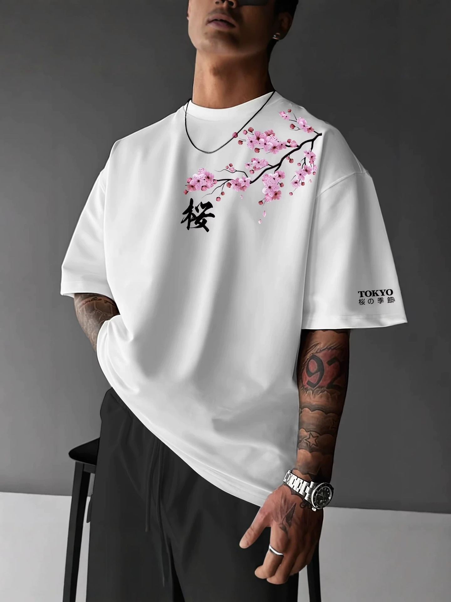 Japanese-style Tokyo Cherry-blossom-print Short-sleeve T-shirt photo 2