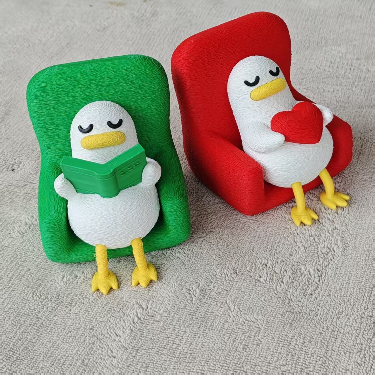 Cute New Best-selling Decorative Reading Duck Toy photo 1